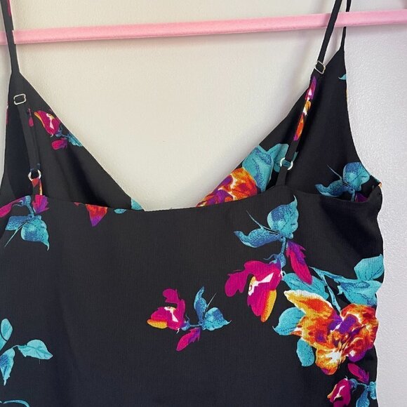 Small One Love Clothing floral dress - Picture 5 of 6